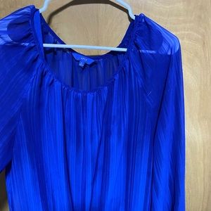 Women’s sheer top size large
